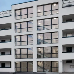 Megaman Renzo+ LED-vegglampe ColorSelect Ø 33 cm