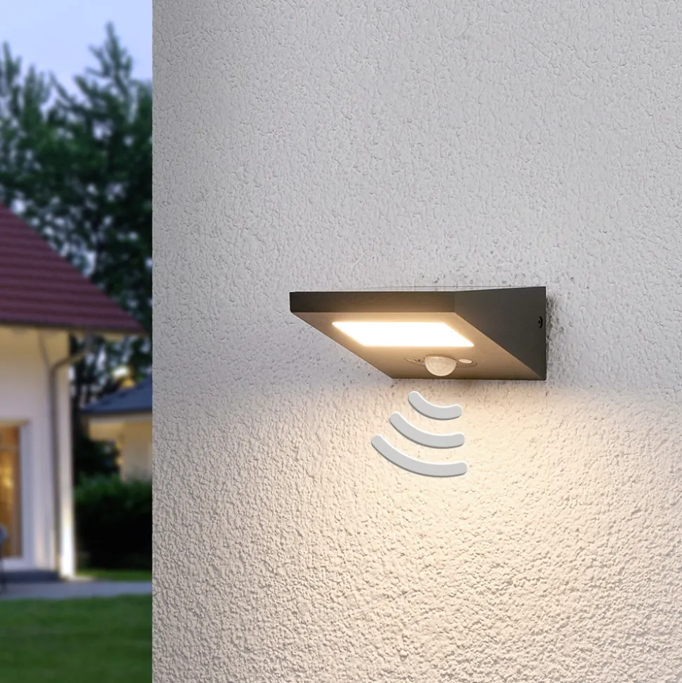 Nedoverlysende vegghengt utelampe Felin, solcelle