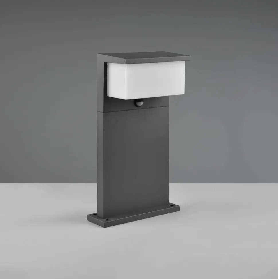 Nestos LED-sokkelbelysning med bevegelsessensor, IP54