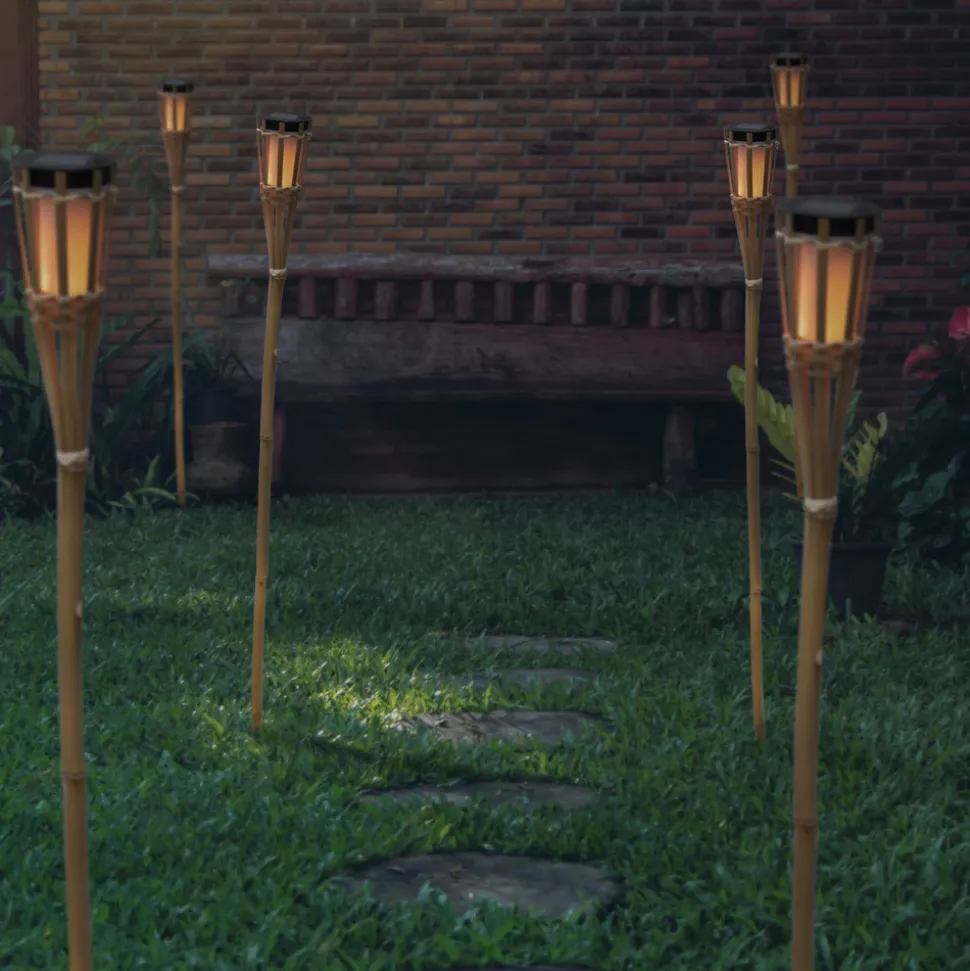 Newgarden Hiama LED solcelledrevet hagelampe laget av bambus