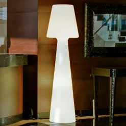 Newgarden Lola 200 LED-gulvlampe IP65, hvit