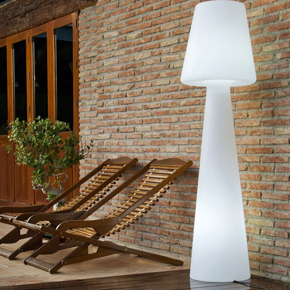 Newgarden Lola gulvlampe høyde 165 cm varmhvit