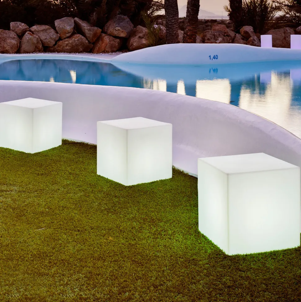 Newgarden solcellelampe Cuby kube, høyde 43 cm