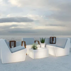 Newgarden Tarida Sit Arms LED-fåtölj Solar