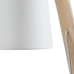 Nordisk hvit bordlampe i tre med stoffskjerm