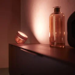 Philips Hue Iris WACA LED-bordlampe, kobber