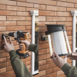 Philips utendørs LED-vegglampe Juda UE, sensor, IP44