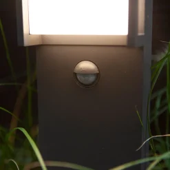 Qubo LED-veilampe antrasitt, bevegelsessensor
