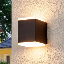 Sarah utendørs LED vegglampe med diffusor