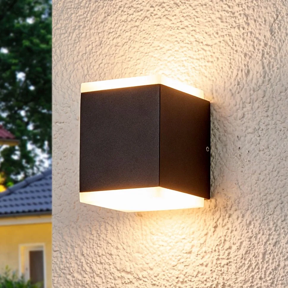 Sarah utendørs LED vegglampe med diffusor