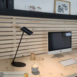 Sofistikert skrivebordslampe Hester, svart