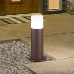 Sokkellampe Hoosic av trykkstøpt aluminium, rust