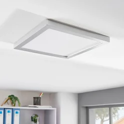 Solvie LED-taklampe, sølv, kantet, 30 x 30 cm