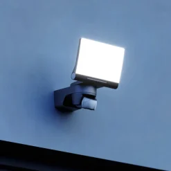 STEINEL XLED Home 2 S utespot med sensor, svart