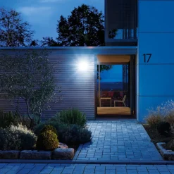 STEINEL XLED Home 2 S utespot med sensor, hvit