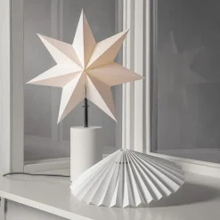 Stila bordlampe, hvit, papir/tre, stjerne og lampeskjerm