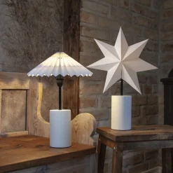Stila bordlampe, hvit, papir/tre, stjerne og lampeskjerm