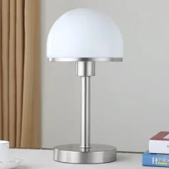 Stilig bordlampe Jolie med glasskjerm