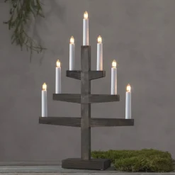 Stilig lysestake Trapp i tre