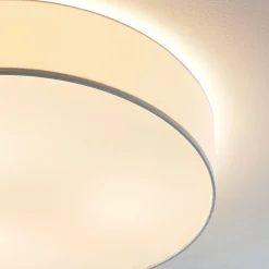 Stofftaklampe Gordana i hvitt, 57 cm