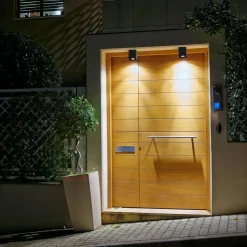 Subtil utendørs LED-takspot Tami