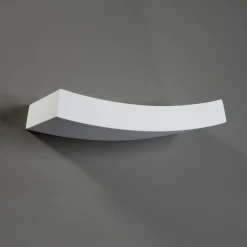 Svakt buet vegglampe Leander, malbar