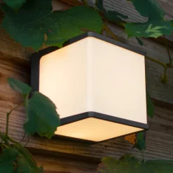 Utendørs LED-vegglampe Doblo terning 15 cm 3 000 K