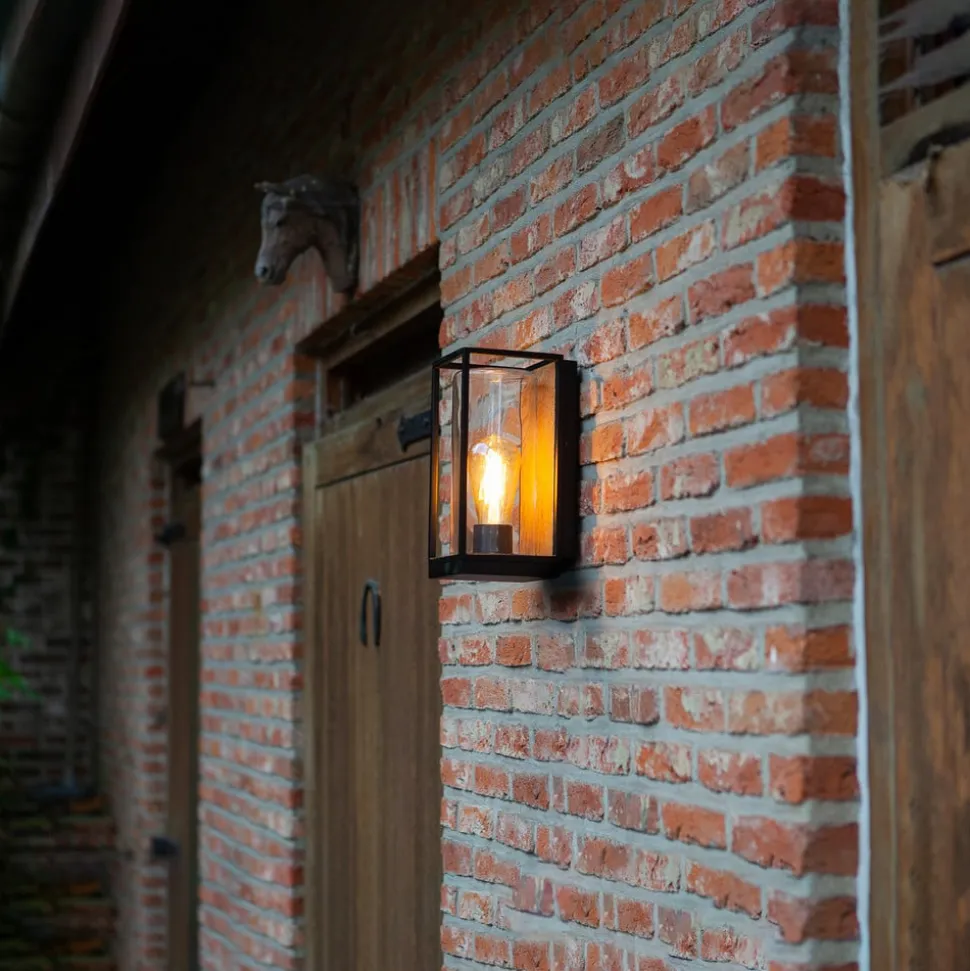 Utendørs vegglampe Flair, sentrert, treutseende