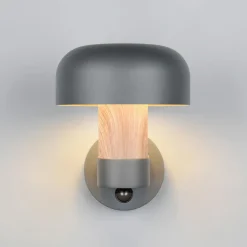 Utendørs vegglampe Fraser Sensor, grå/trelook, aluminium IP54 E27