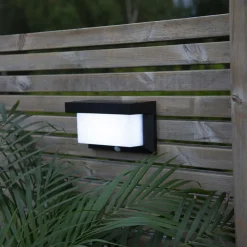 Valla LED-solcellelampe med bevegelsessensor