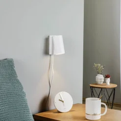 Veggspot Mono I med plugg hvit