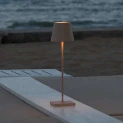 Zafferano Poldina bordlampe batteri IP65 sand